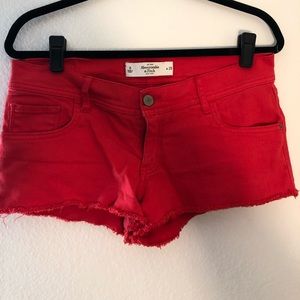 red shorts